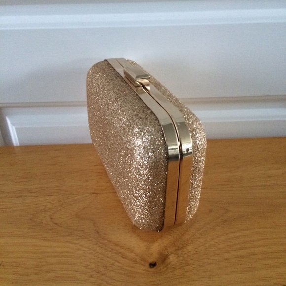 Sparkling Gold Clutch - Picture 3 of 4